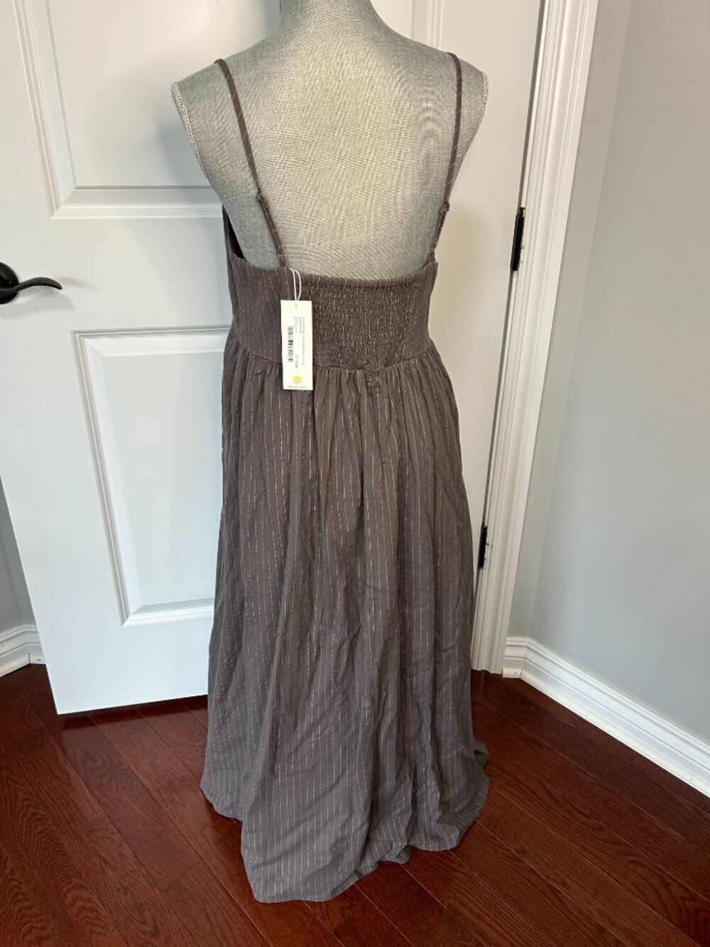 Shores Stripe Linen Maxi Dress Size M Grey Stripe NWT - Picture 3 of 3